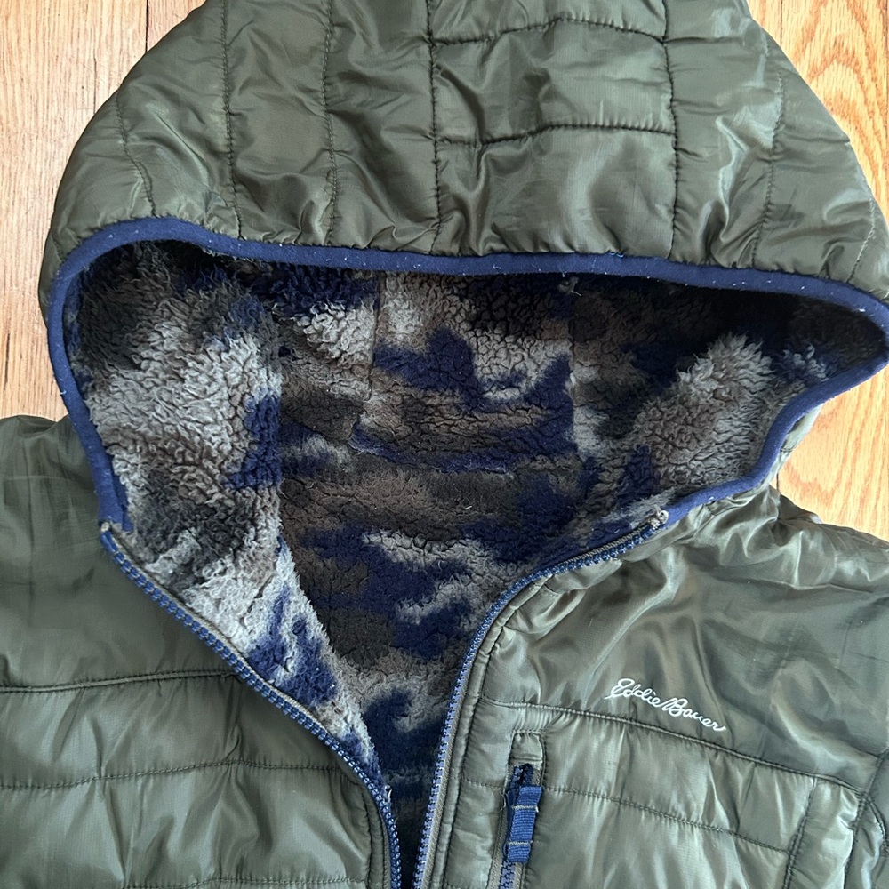 Eddie Bauer Boys Olive Green Deer Harbor REVERSIBLE HOODED JACKET